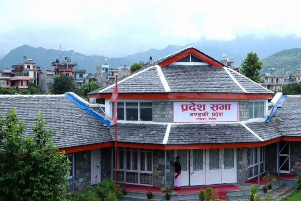 पुनर्निर्माणका लागि खर्च कटौती गर्दै गण्डकी सरकार